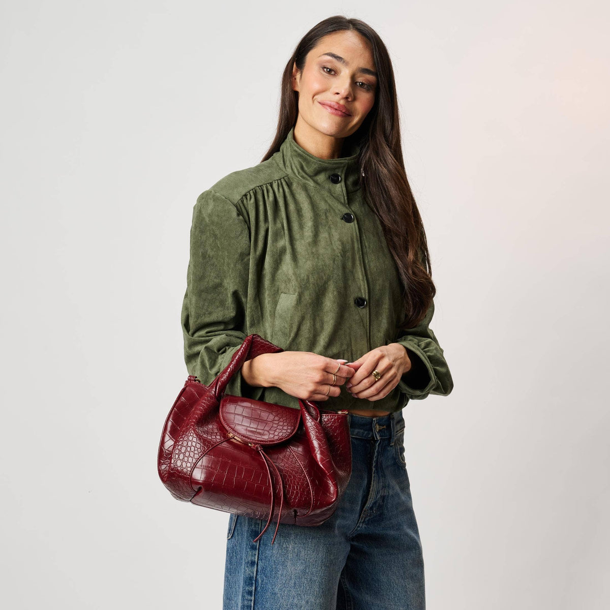 Amaya Satchel