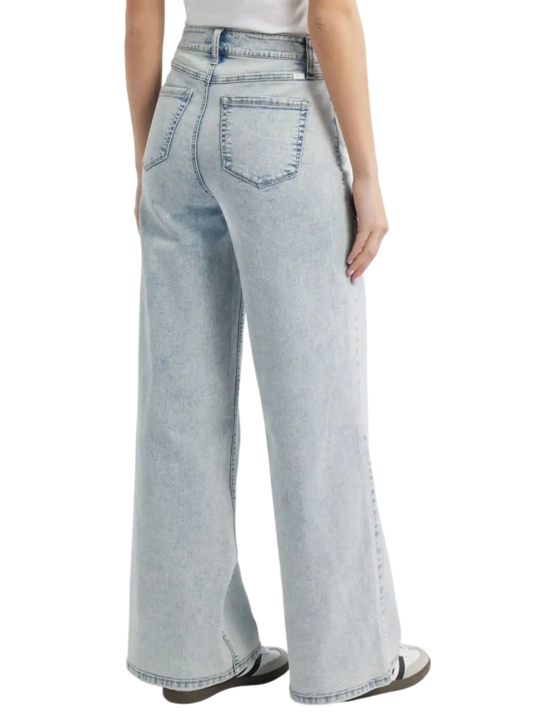 33" Acid Wash Wide Leg Jean in Ultra