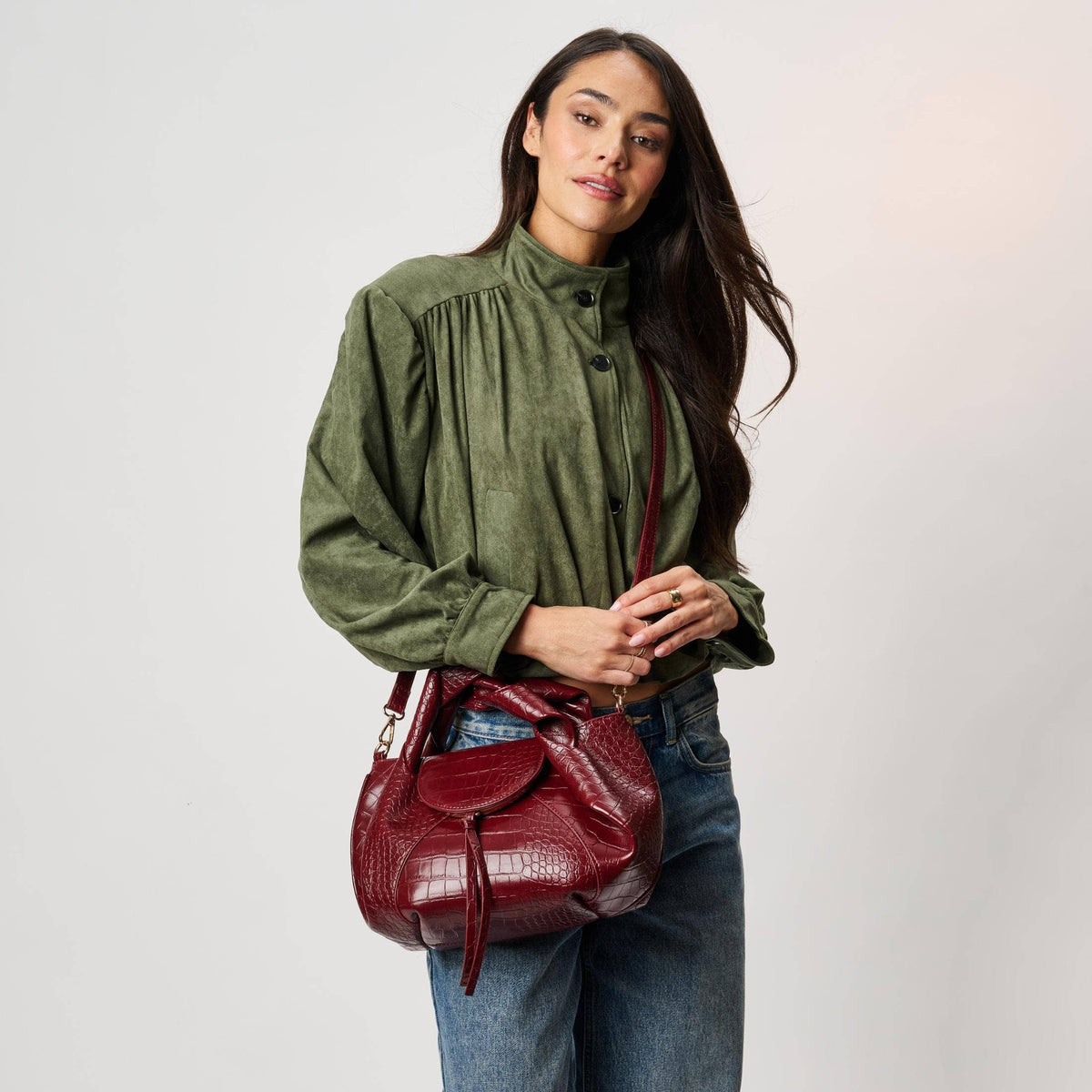 Amaya Satchel