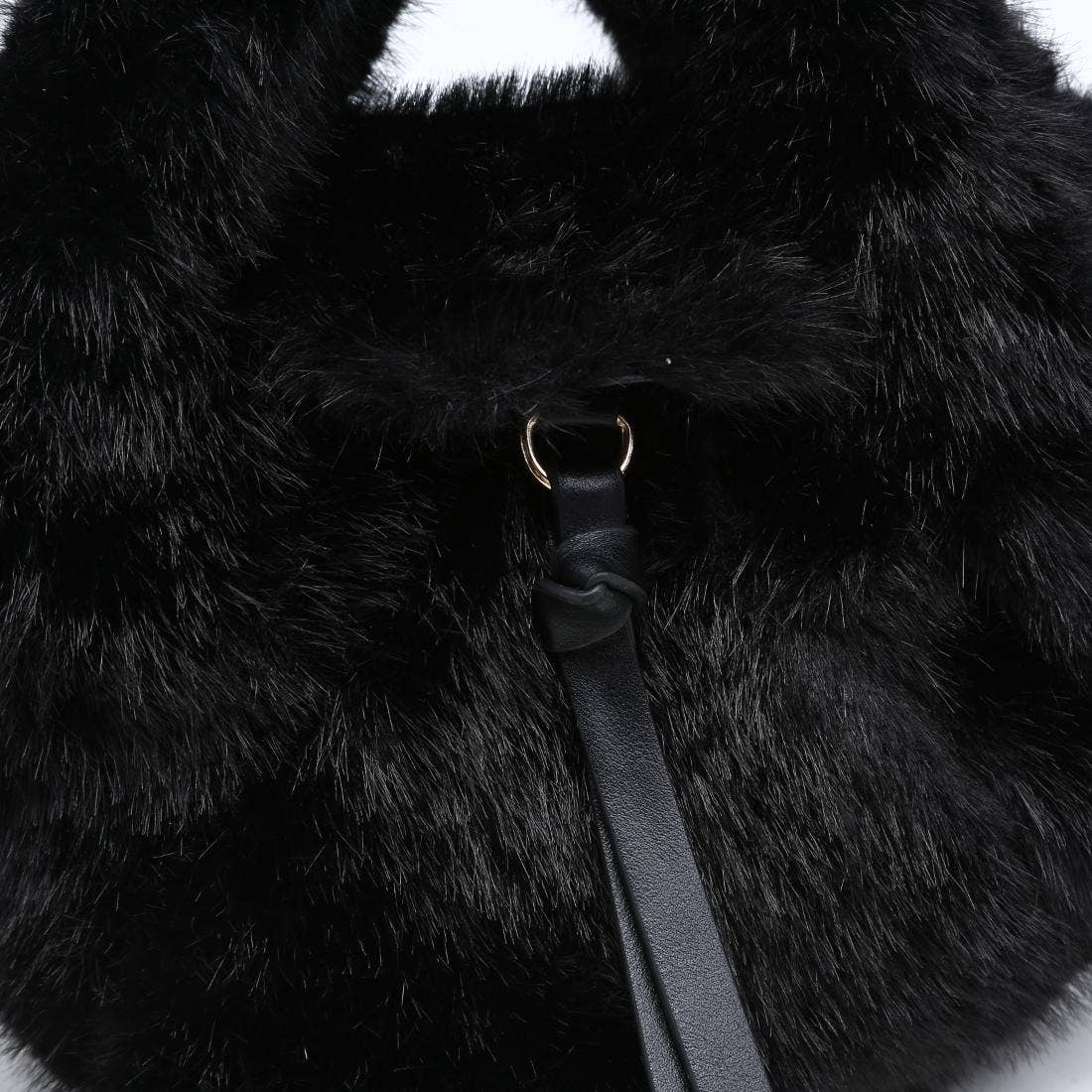 Wynter Crossbody